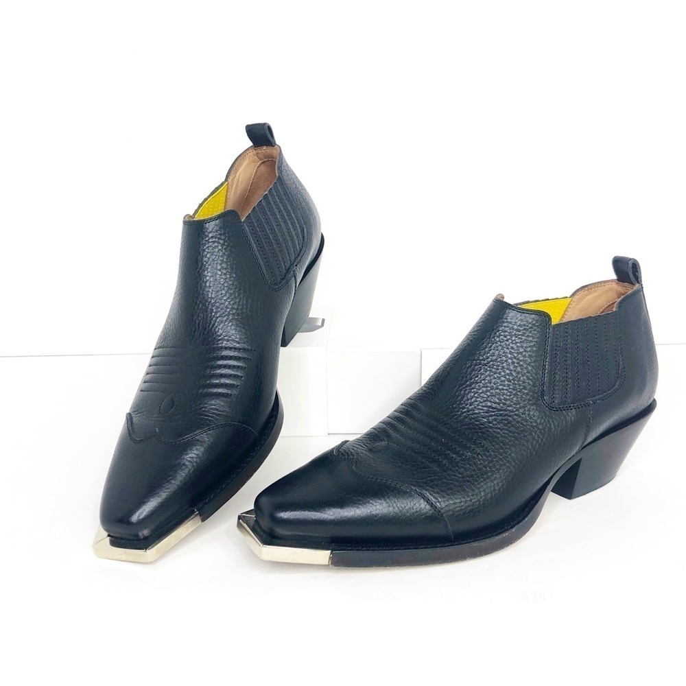 𝅺OFF White C/O Virgil Abloh size 38 Black leather, Western ankle boots